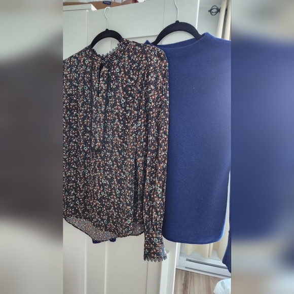 2 FOR 15$ : Mock neck tops - Picture 1 of 8